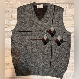 London Fog V-Neck Sweater Vest Adult Large Red Striped USA Made Vtg 80s Preppy